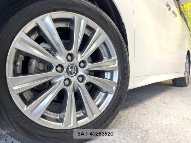 Toyota ALPHARD 2018-02 240256-13