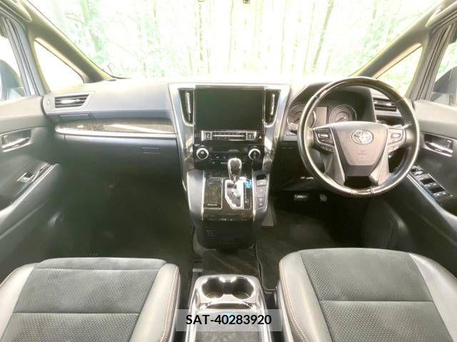 Toyota ALPHARD 2018-02 240256-1