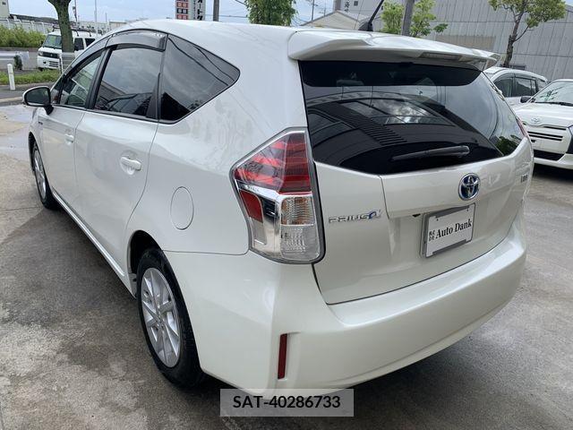 Toyota PRIUS ALPHA 2016-11 282511-1