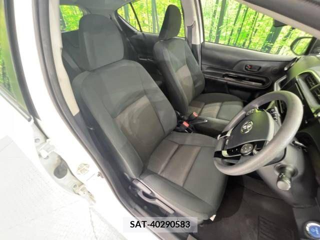 Toyota AQUA 2019-05 347709-7