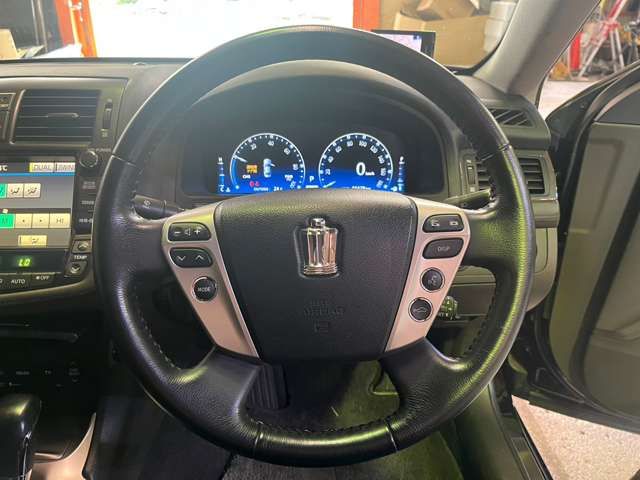 Toyota CROWN SEDAN 2010-06 7454-16