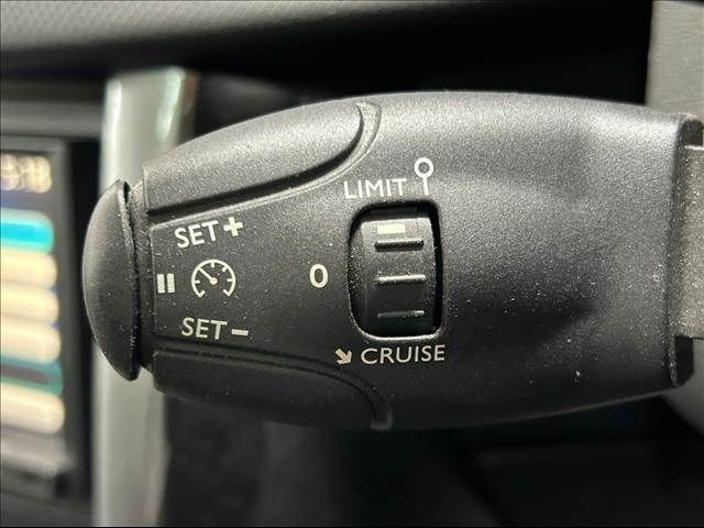 Peugeot 207 2011-09 192960-6