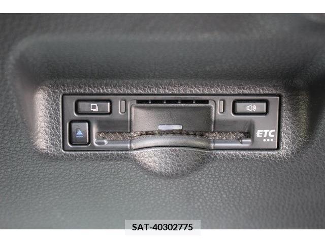 Toyota SIENTA 2022-10 368152-3