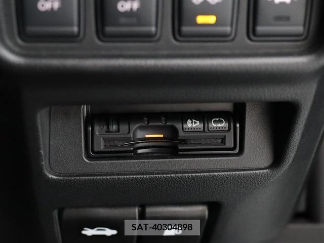 Nissan JUKE 2018-02 346115-17