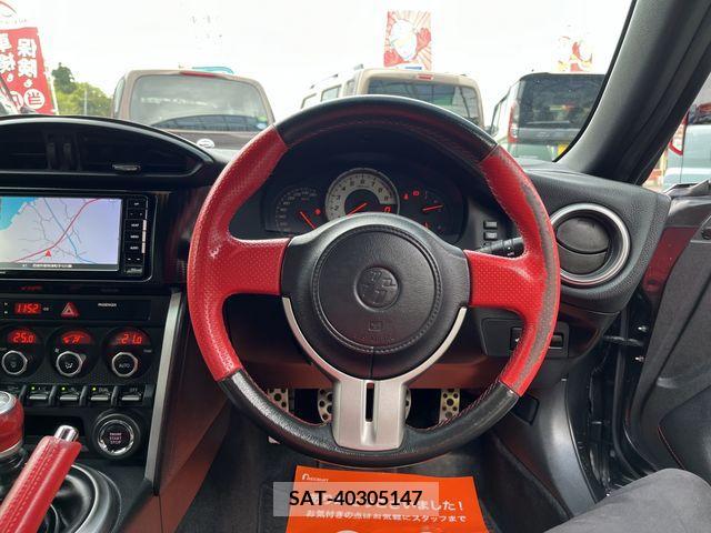 Toyota 86 2013-02 267999-6