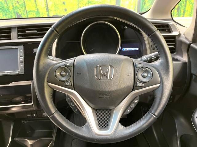 Honda FIT HYBRID 2019-06 13746-11