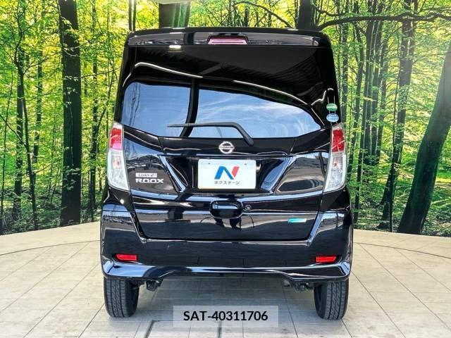 Nissan DAYZ 2015-08 359098-15