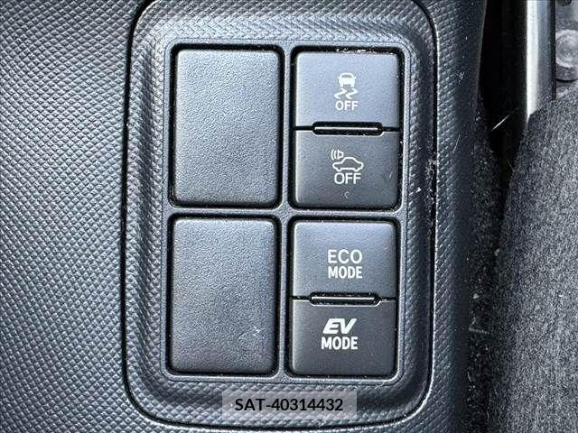 Toyota AQUA 2019-04 292221-5