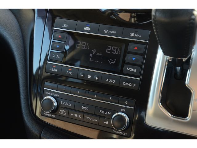 Nissan ELGRAND 2011-07 7809-10