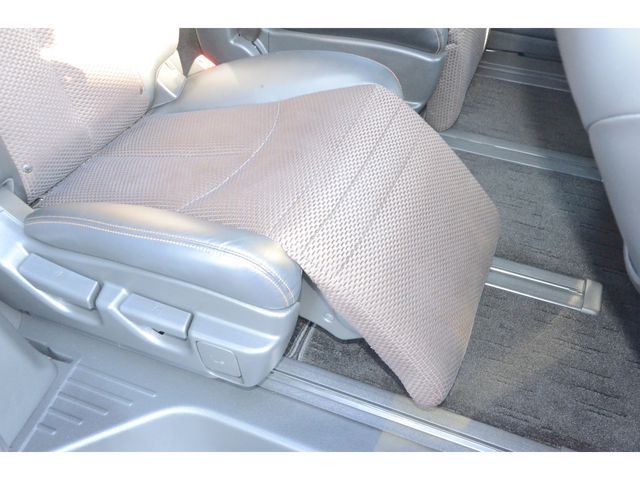 Nissan ELGRAND 2011-07 7809-16