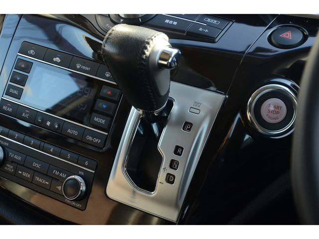 Nissan ELGRAND 2011-07 7809-11