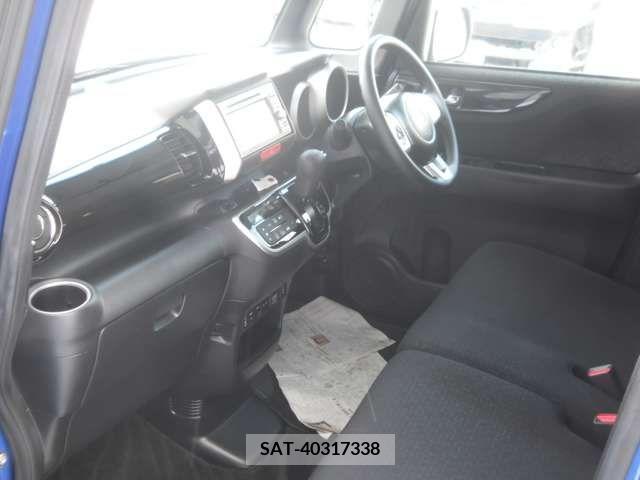 Honda N BOX CUSTOM 2017-02 221166-11