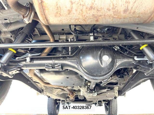 Suzuki JIMNY 2023-11 256517-19