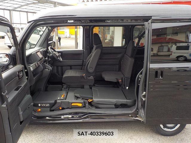 Honda N-VAN 2021-04 372825-19