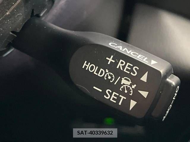 Toyota C-HR 2020-06 264421-4