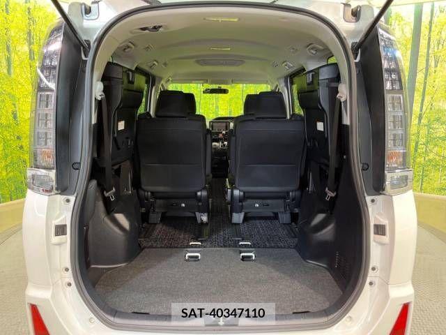 Toyota VOXY 2014-03 288915-12