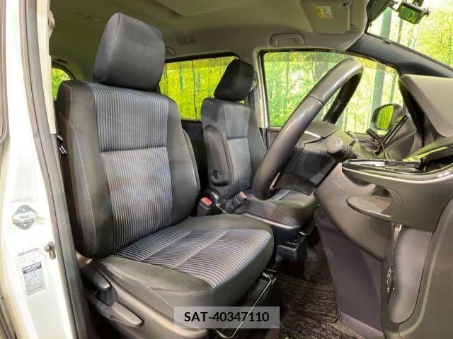 Toyota VOXY 2014-03 288915-9