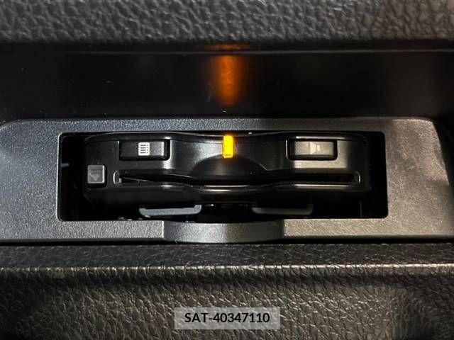 Toyota VOXY 2014-03 288915-4