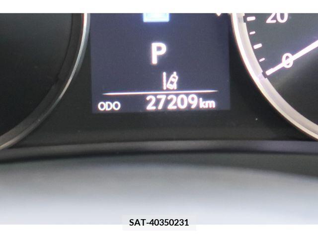 Lexus IS 2019-08 388215-8