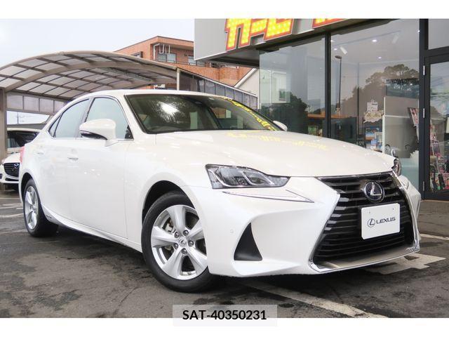 Lexus IS 2019-08 388215-0
