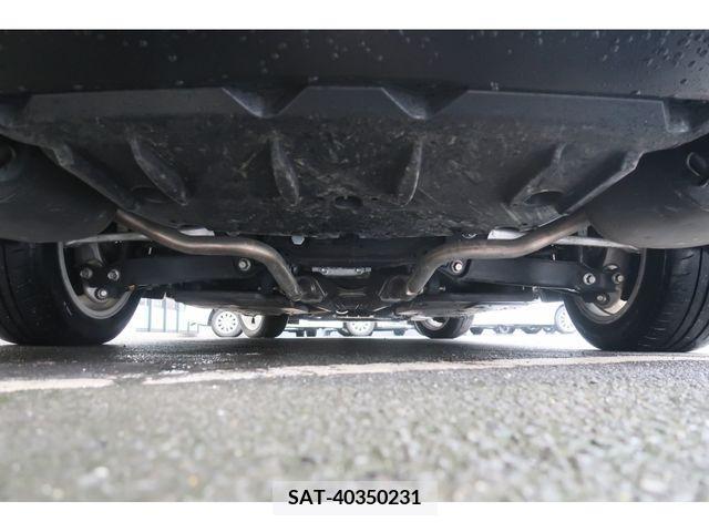 Lexus IS 2019-08 388215-23