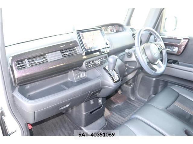 Honda N BOX CUSTOM 2018-11 372224-8
