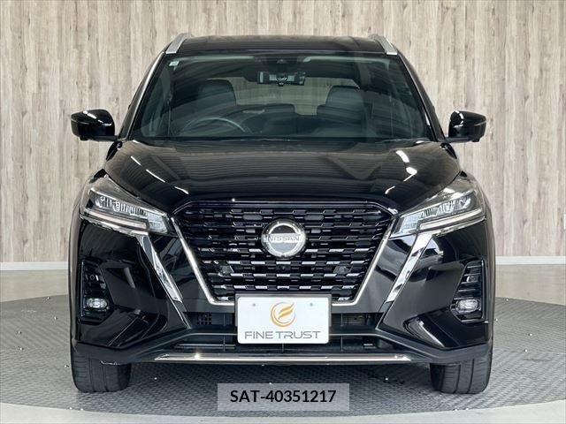 Nissan KICKS 2020-10 274074-1