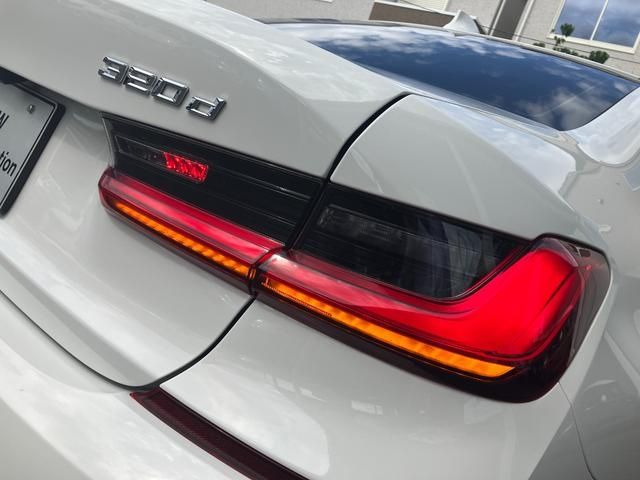 Bmw 3 SERIES 2021-08 20685-9