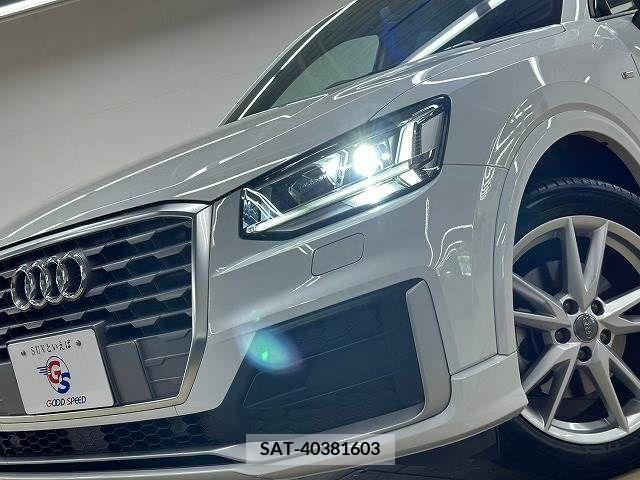 Audi Q2 2018-12 356579-9