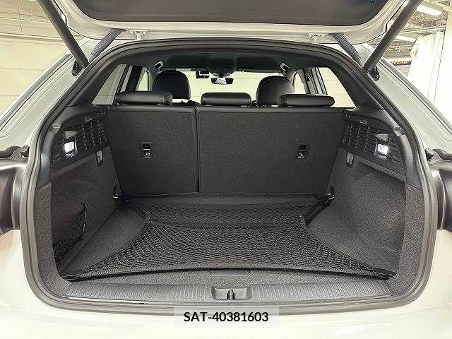 Audi Q2 2018-12 356579-19
