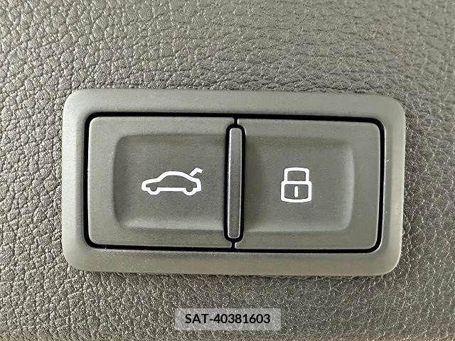 Audi Q2 2018-12 356579-5
