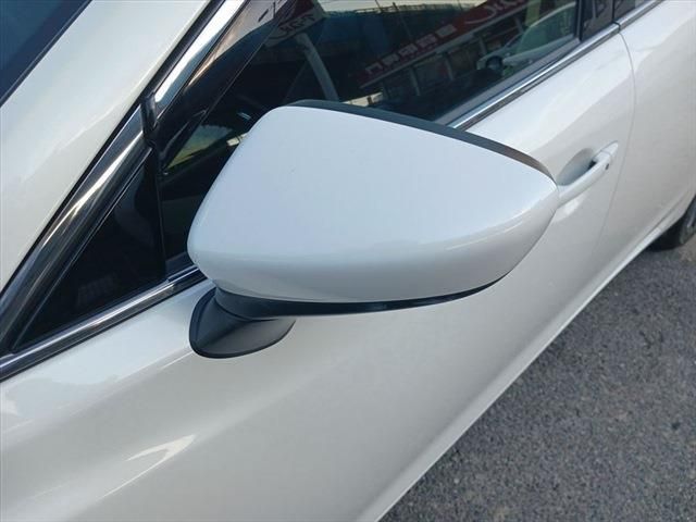 Mazda ATENZA 2016-04 14971-12