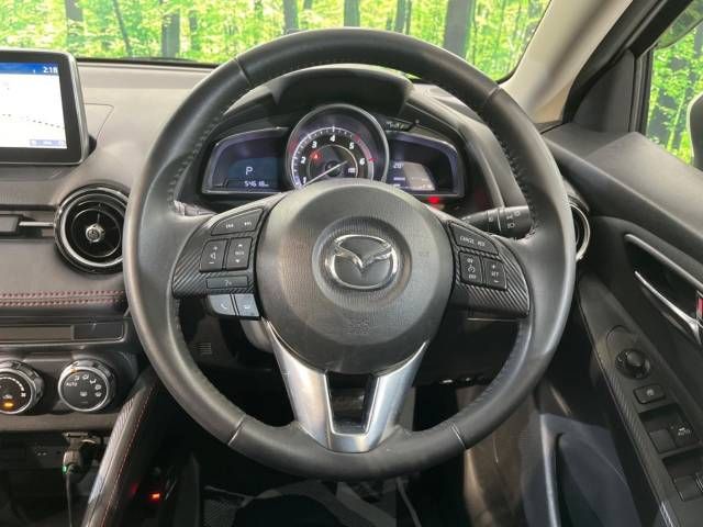 Mazda DEMIO 2014-12 183619-12