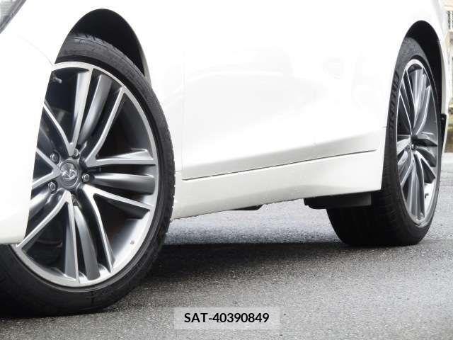Nissan SKYLINE 2016-11 210843-7