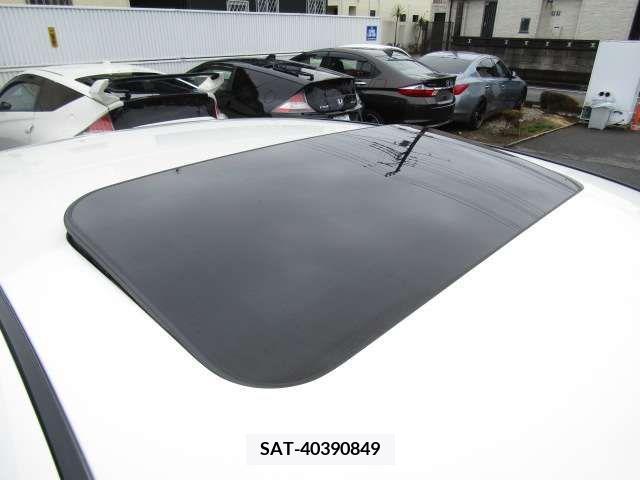 Nissan SKYLINE 2016-11 210843-4
