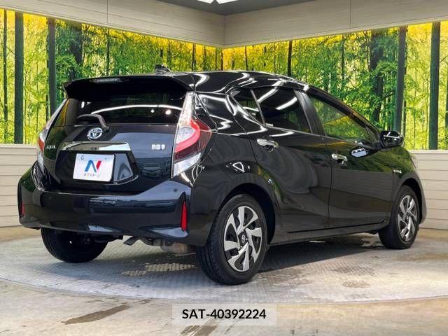 Toyota AQUA 2019-08 338225-17