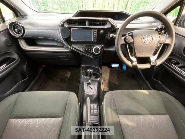 Toyota AQUA 2019-08 338225-1