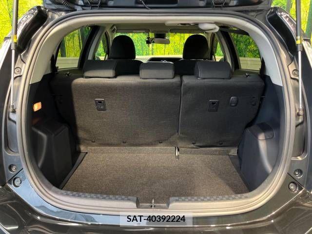 Toyota AQUA 2019-08 338225-10