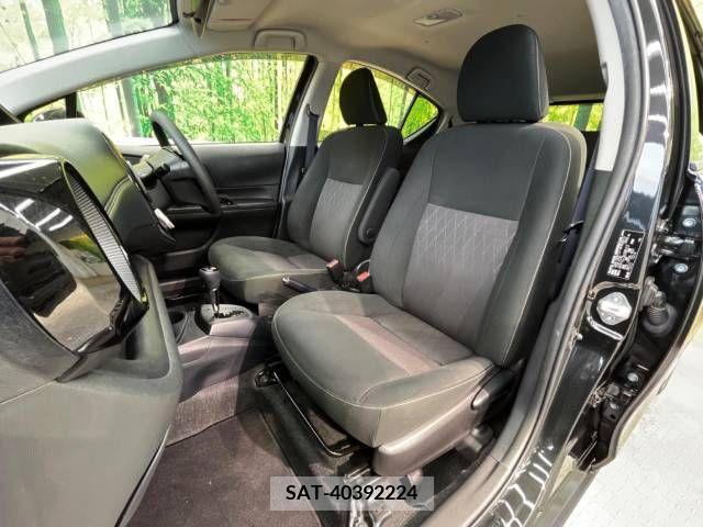 Toyota AQUA 2019-08 338225-8