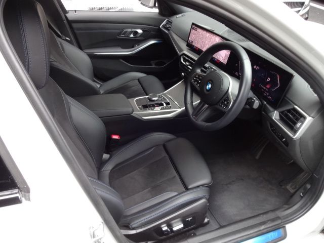 Bmw 3 SERIES 2023-06 184732-14