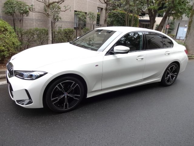 Bmw 3 SERIES 2023-06 184732-5