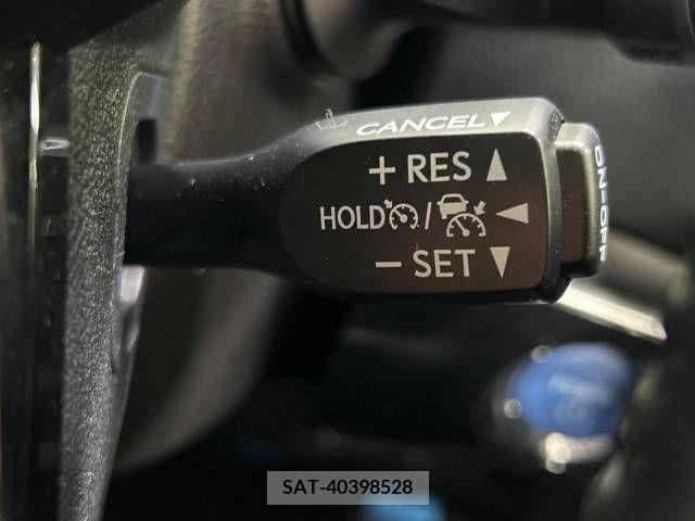 Toyota PRIUS 2020-03 322418-6