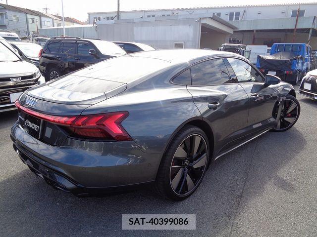 Audi E-TRON 2023-03 217884-2