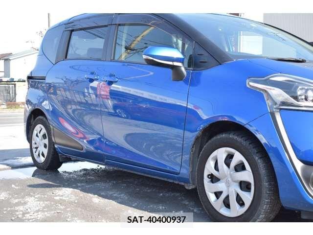 Toyota SIENTA 2015-11 214303-10