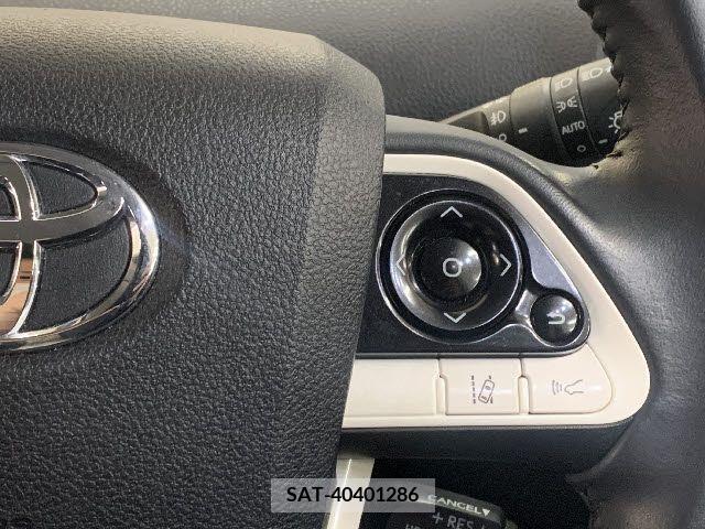 Toyota PRIUS 2017-01 228291-21