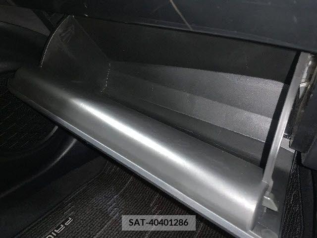 Toyota PRIUS 2017-01 228291-22