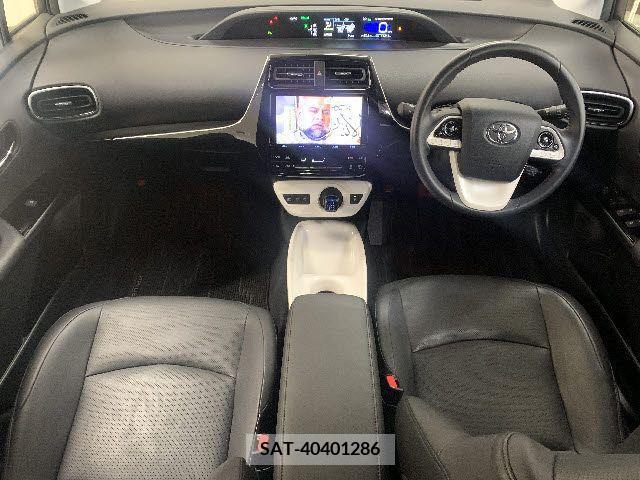 Toyota PRIUS 2017-01 228291-7