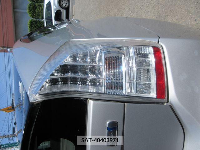 Toyota PRIUS 2011-06 298203-18