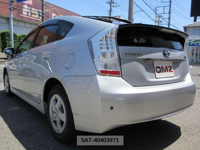 Toyota PRIUS 2011-06 298203-4