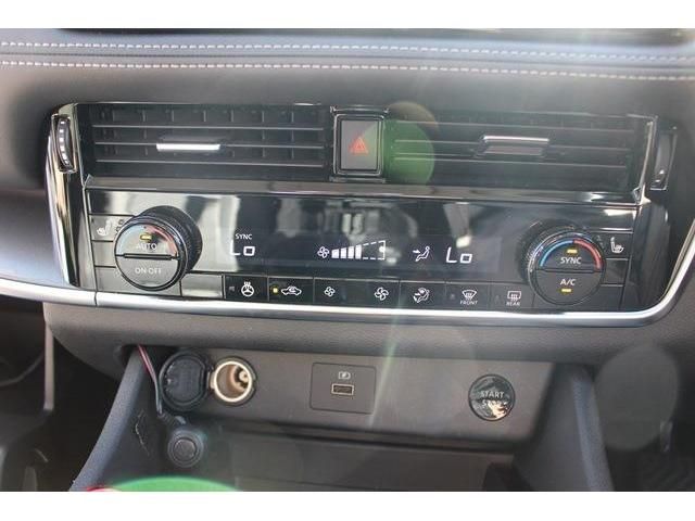 Nissan X-TRAIL 2022-10 196085-15